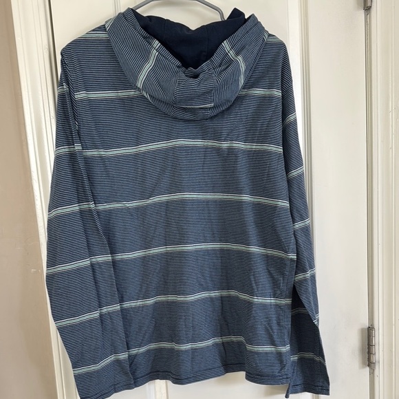 Oakley Blue and White Casual Hoodie Sweatshirt / A31 - Picture 4 of 4